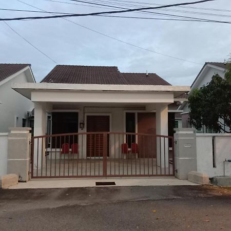 Friendly Homestay Малакка Экстерьер фото